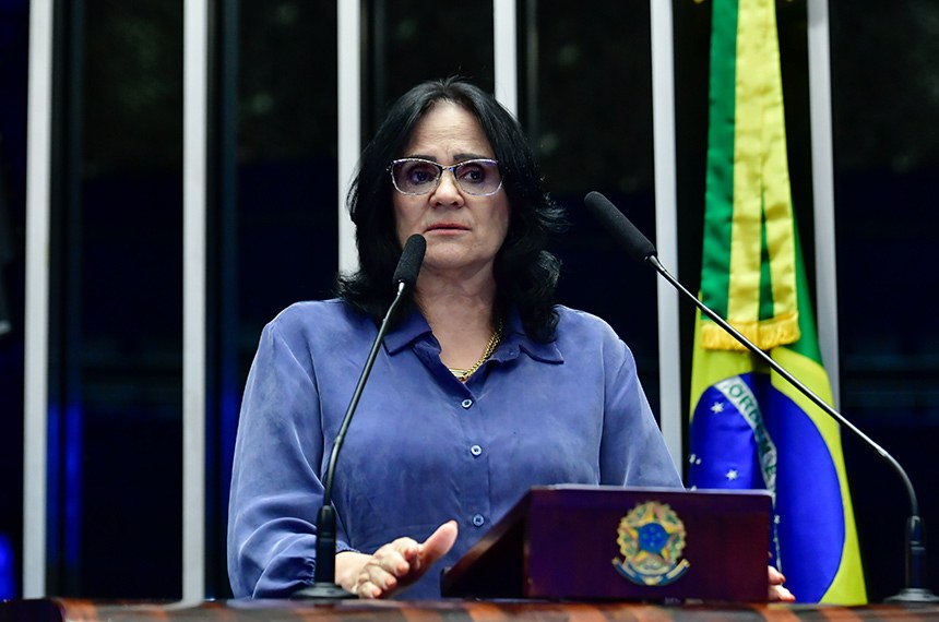 Damares rosa é coisa de menina