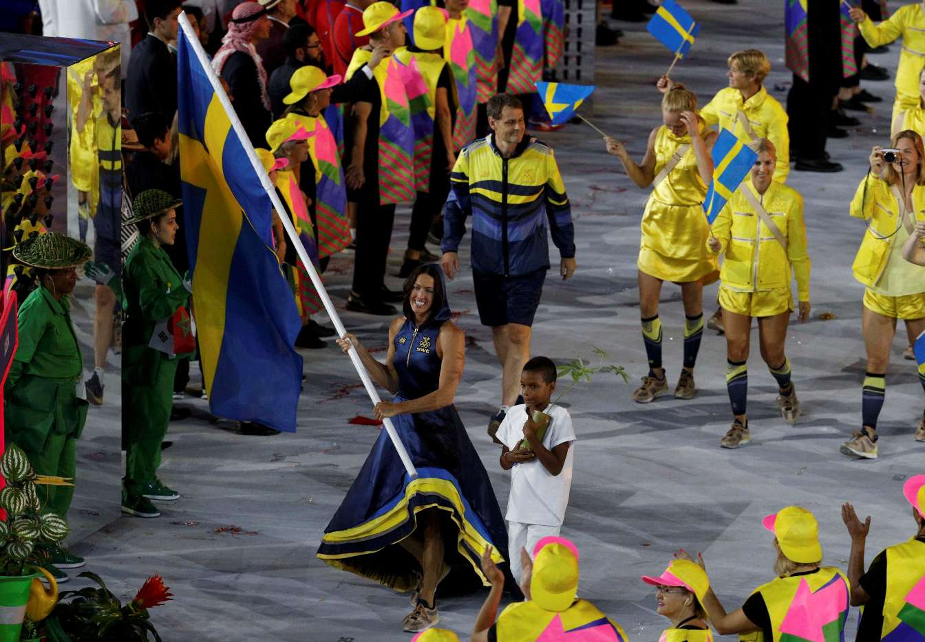 Bandeira da Suécia feita com tecidos reciclados olimpíadas